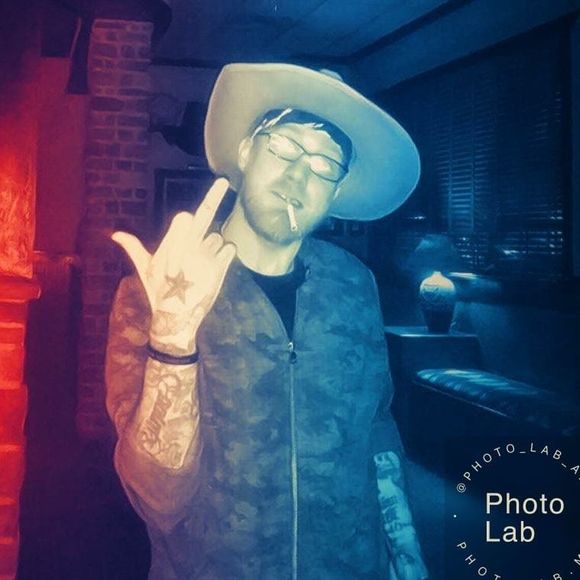 Meet your Posher, Jay - Picture 1 of 1